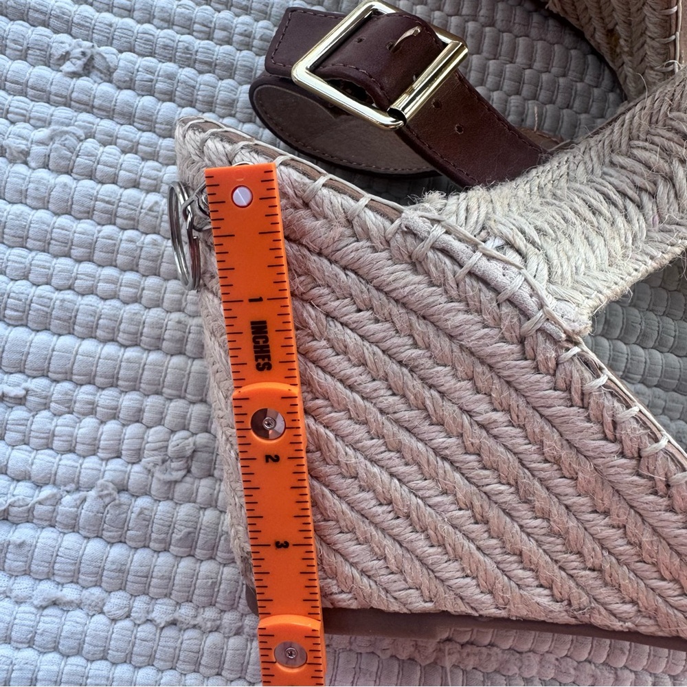 Steve Madden Natural Beige Size 10 Espadrille Wedge Sandals - Picture 2 of 10